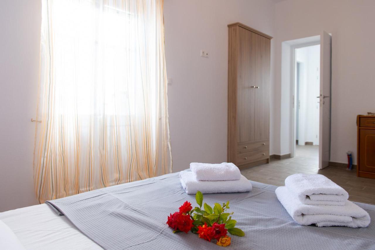דירות Artemonas Mosxa House מראה חיצוני תמונה